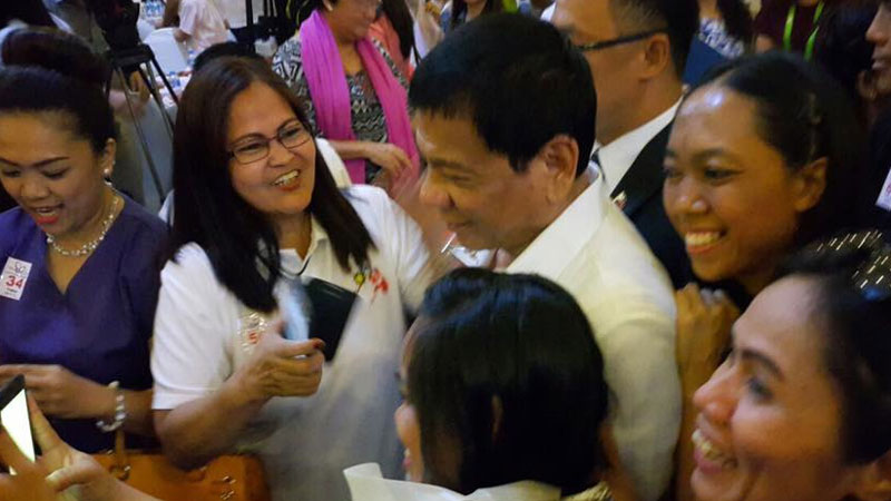 Duterte warns Obama not to question him on killings
