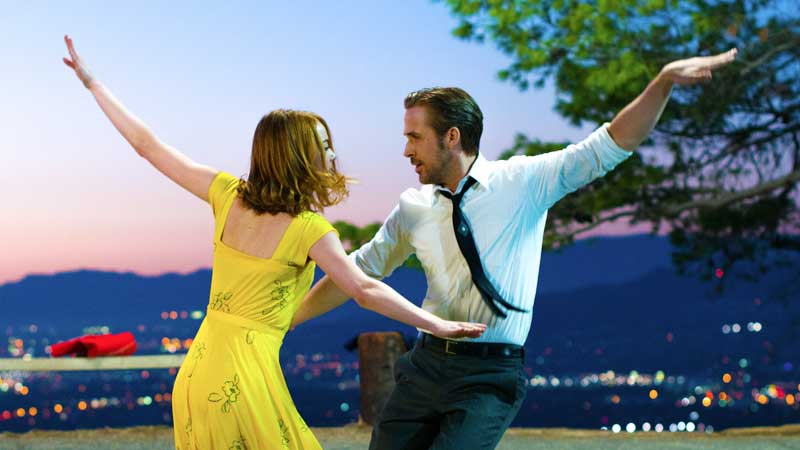 'La La Land' leads Golden Globe awards race with 7 nominations