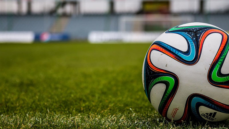 Women footballers eye world record