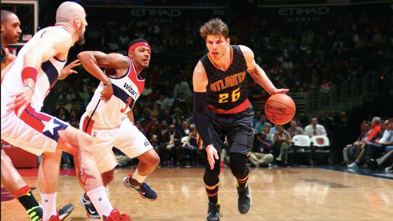 Kyle Korver goes to the Cavaliers