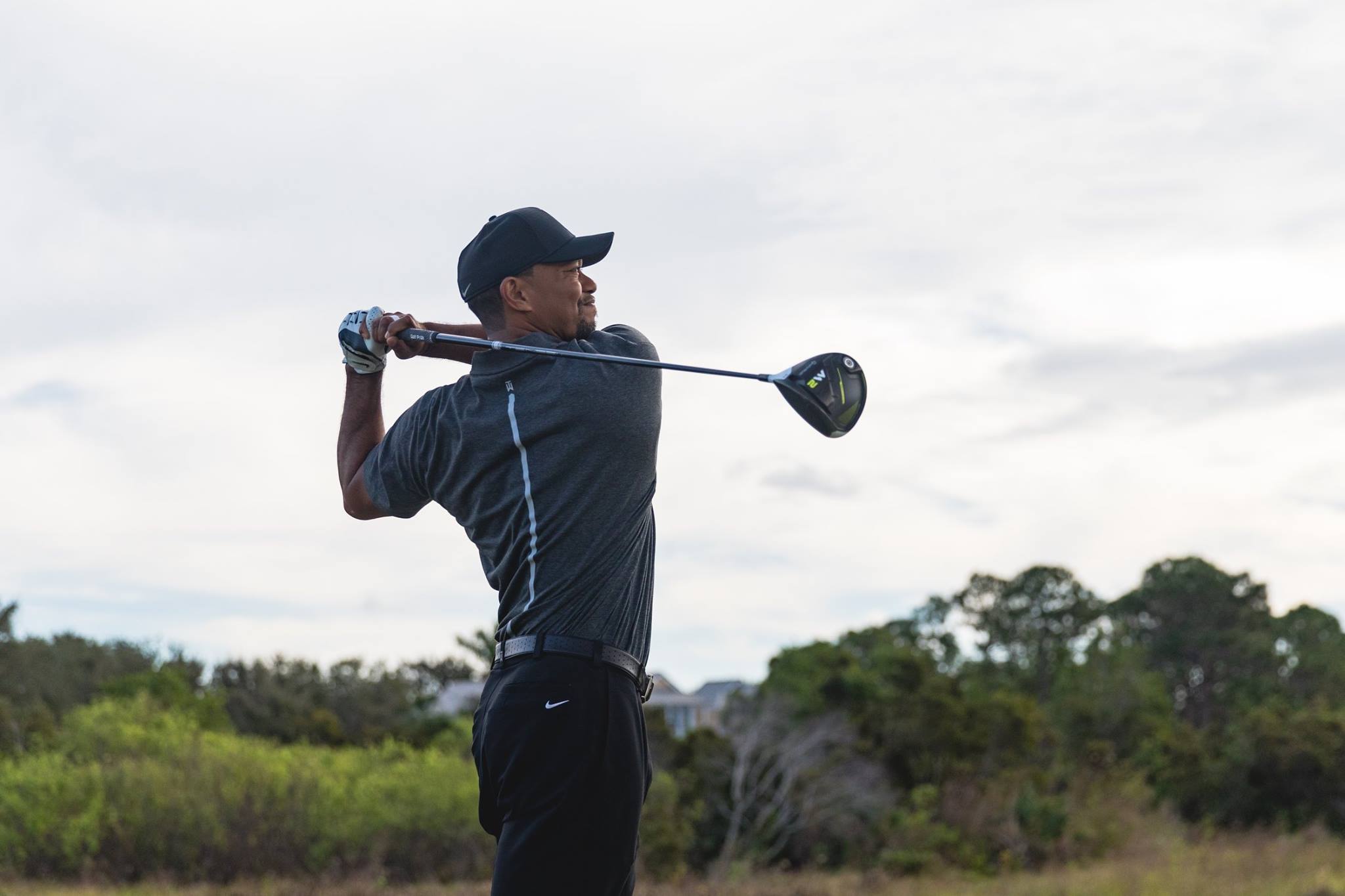 Tiger Woods pulls out of Dubai golf tourney