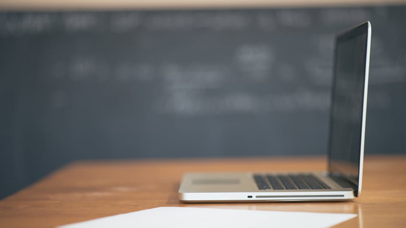 Dubai police to seek ban on use of social media in schools