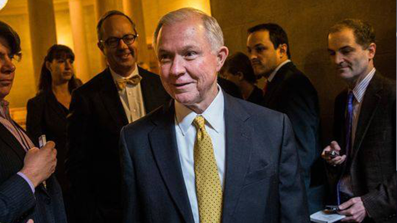 US attorney general recuses self from probe on Russia