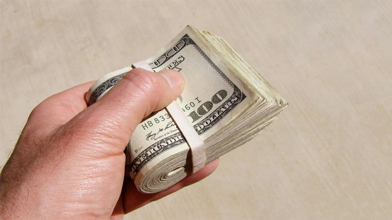 Gang who tried to sell fake $4 million arrested in Dubai