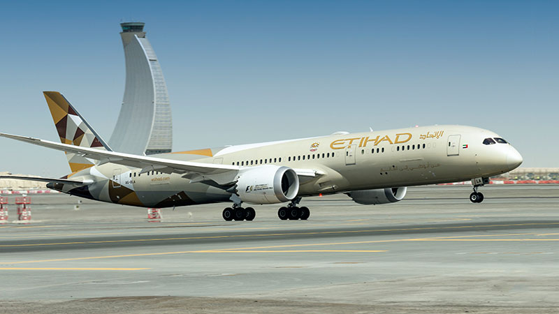 Etihad to hire up to 3,000 staff annually