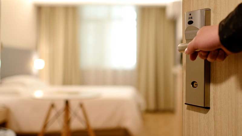 Dh3.3 million theft case: 3 beaten in Dubai hotel room