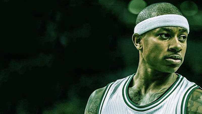 Isaiah Thomas plays for Celtics despite sibling's death