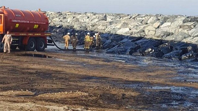 Oil spill in Sharjah's Kalba beach forces evacuation