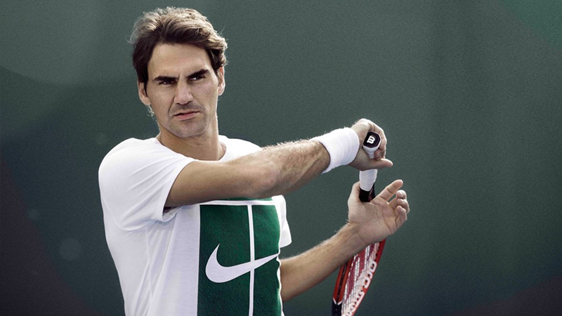 Federer to decide in '4 to 5 weeks' about French Open