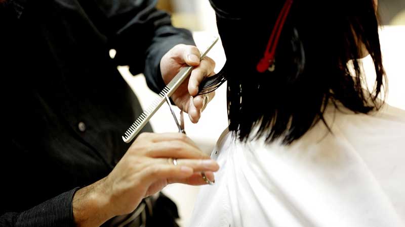 7 salons in Abu Dhabi sued for violations
