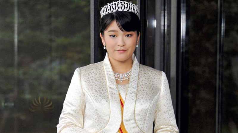Japanese princess gives up royal status for love