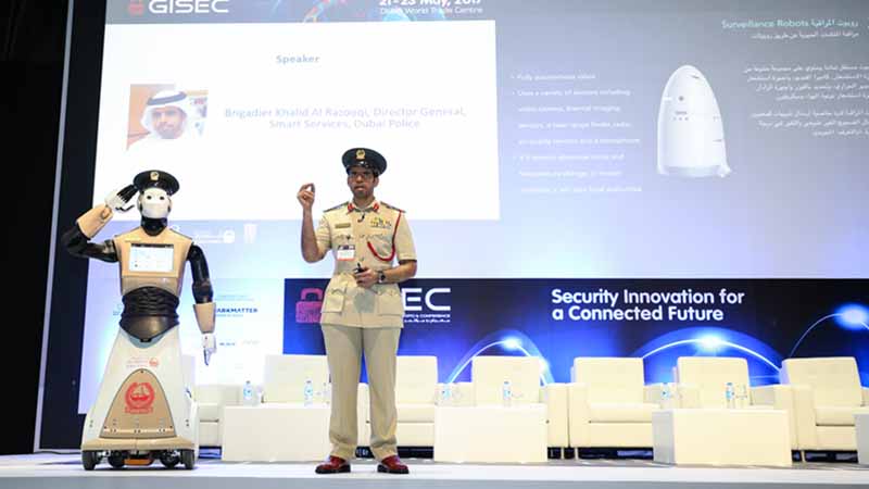 Dubai Police unveil world's 1st robot policeman
