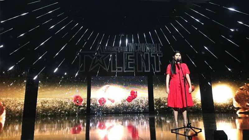 Blind Filipina singer wows audience in comeback concert in Paris