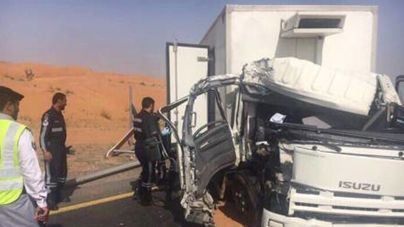 Truck slams into Ras Al Khaimah lamppost, 1 dead