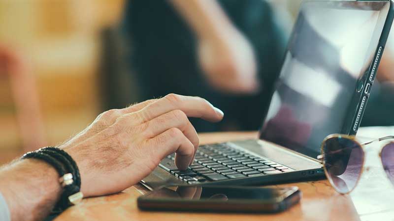 Pakistani on trial for 'posting semi-nude photos' of Filipina in Dubai