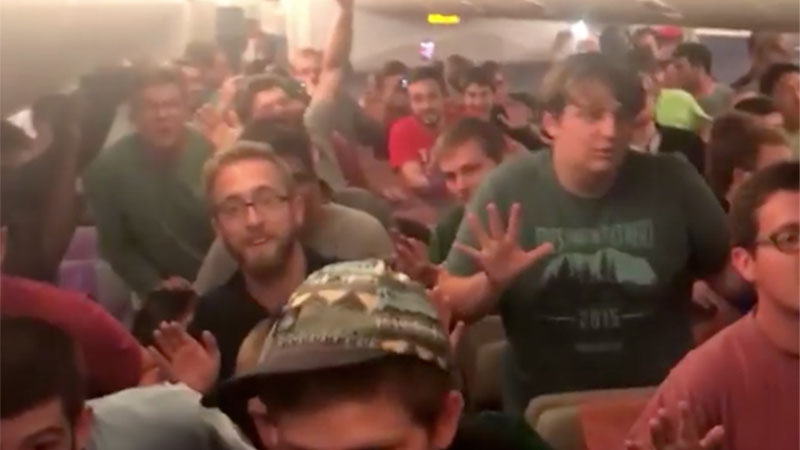 Emirates passengers tickle Internet with Philippine song performance