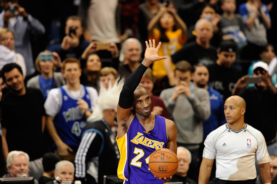 Lakers to retire Kobe Bryant's 2 jersey numbers