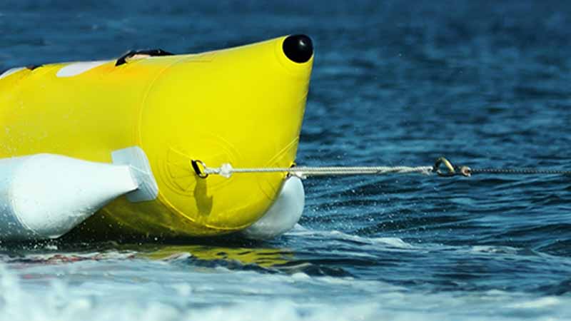 Teenager drowns after falling off banana boat