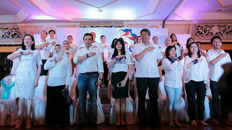 Opposition groups in the Philippines form coalition
