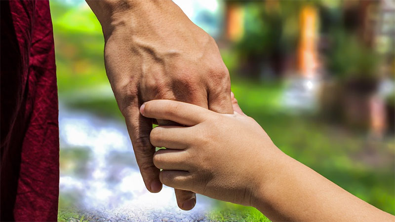 Emirati woman, daughter save 2 lost children in Ras Al Khaimah