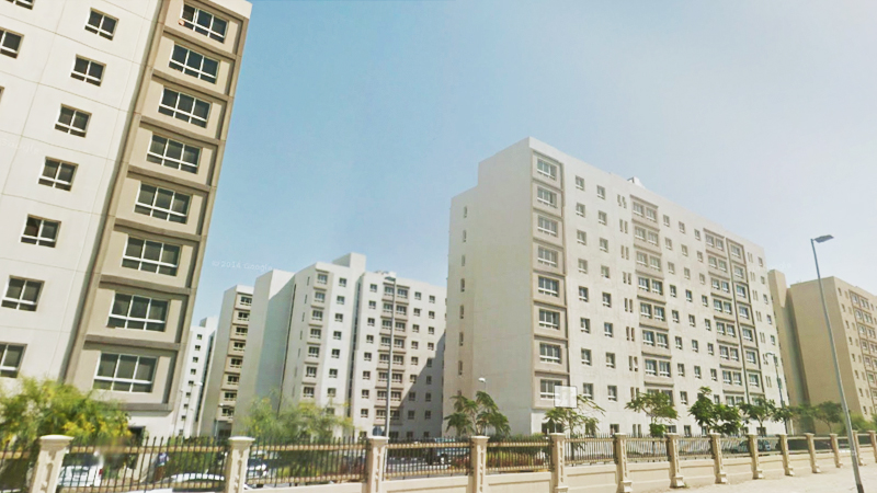 Filipino expat escapes death after car goes up in flames in Dubai Al Khail Gate