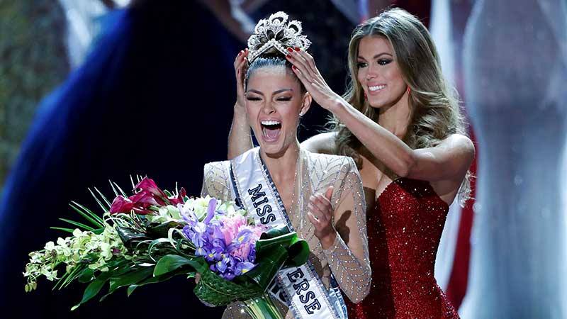 Miss South Africa wins Miss Universe crown