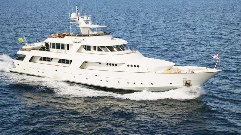 Buy this superyacht in bitcoin at Dubai Boat Show