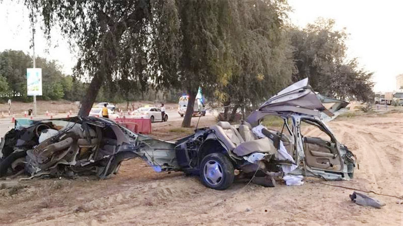 Emirati dies after car crashes into tree in Ras Al Khaimah