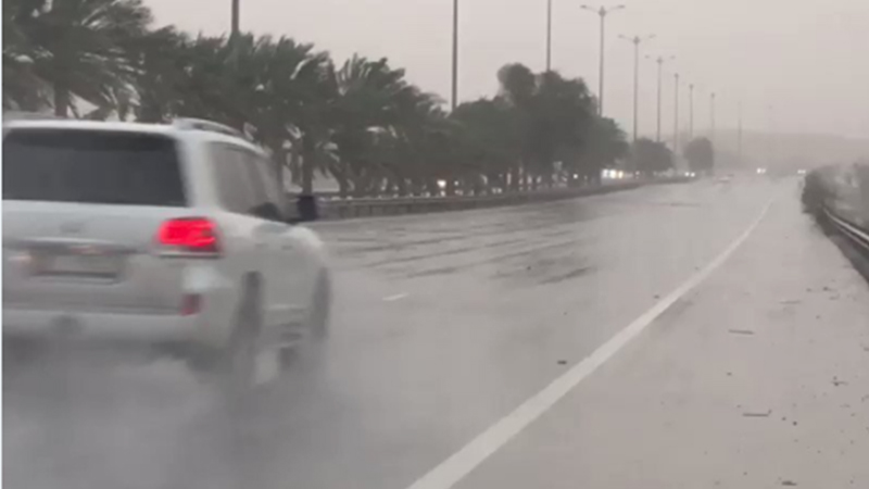Call for flexible work hours during rain, fog in UAE