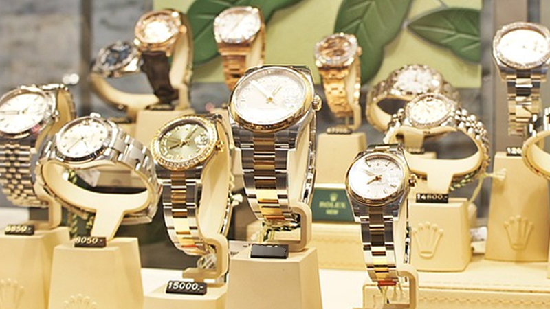 70,000 fake luxury watches seized from Dubai apartment