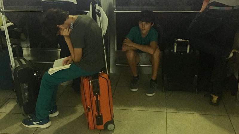 Emirates apologises after asking teen to leave plane