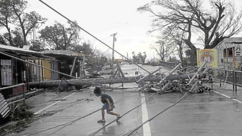 Philippine typhoon Ompong: death toll climbs