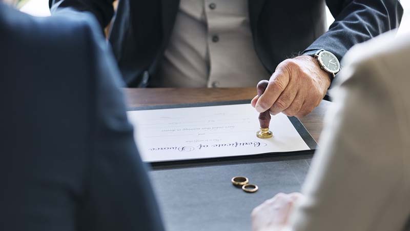 More people in early 20s file for divorce in UAE