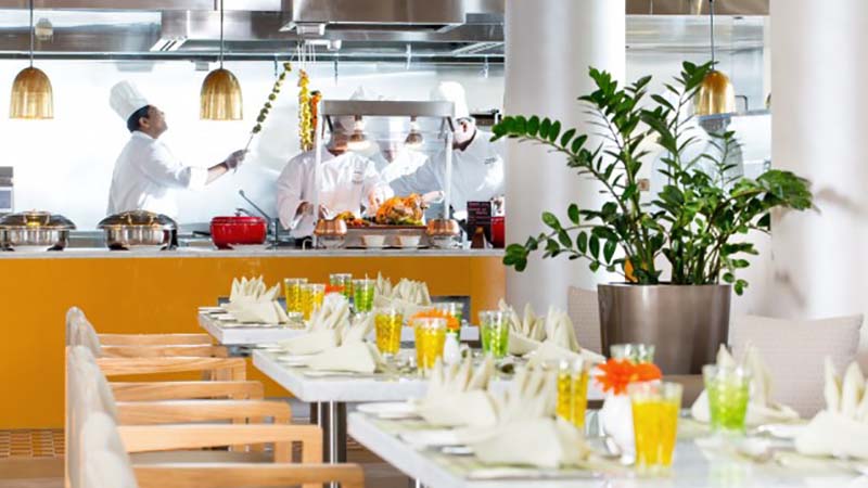 Danat Al Ain Resort bring sumptous themed nights to Al Ain