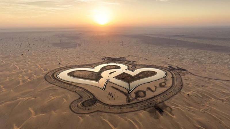 Dubai Crown Prince unveils new 'love lake'