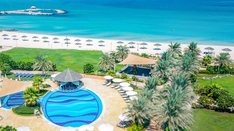 New Year's Eve celebration at Danat Jebel Dhanna Resort