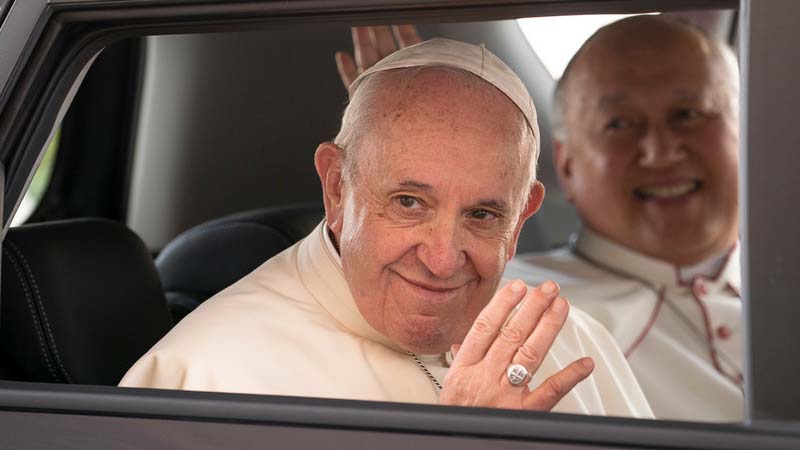 Items banned from Pope Francis mass in UAE