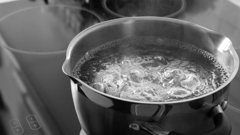 Sharjah boy dies after mother spills boiling water on him