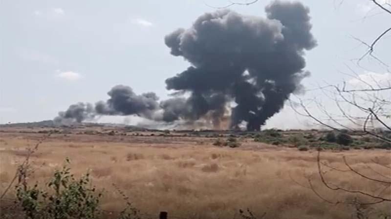India fighter jet crashes after bird strike