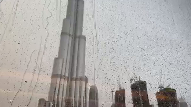 Severe UAE weather warning as heavy rain lashes country