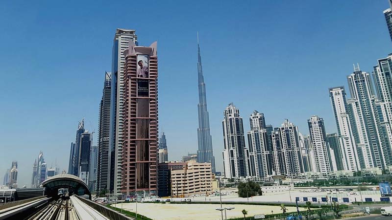 Dubai Metro service disruption leaves passengers stranded
