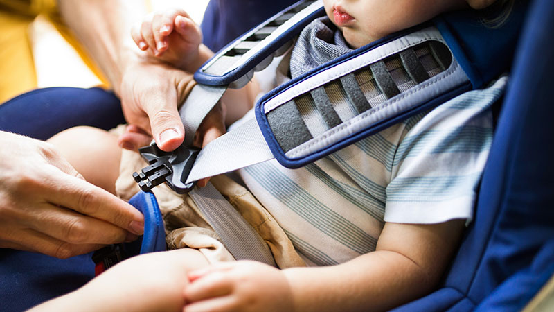 Most UAE parents unaware of rules for child seatbelt use