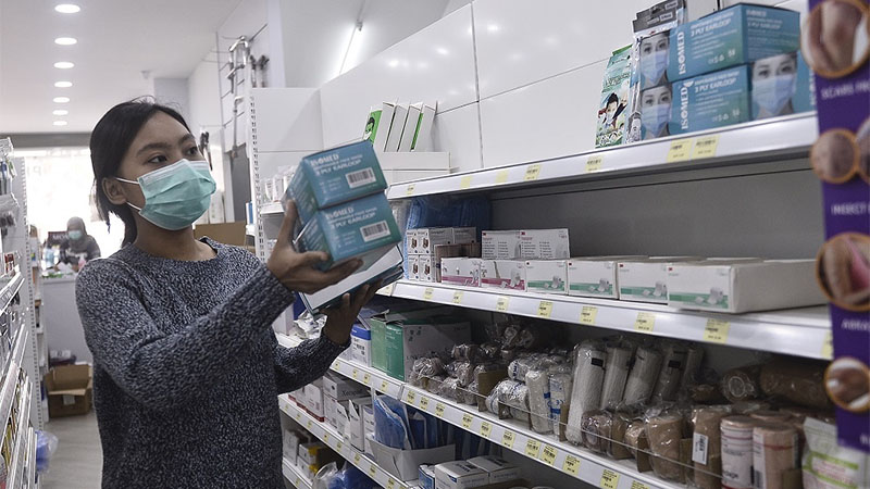 Overpriced facemasks: 9 Dubai pharmacies, 5 supermarkets fined