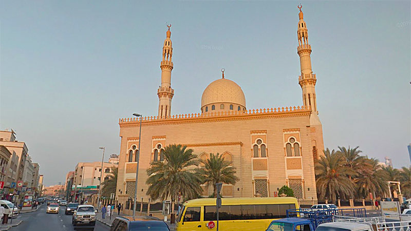 UAE police warn of Dh1,000 fine for illegal parking near mosques