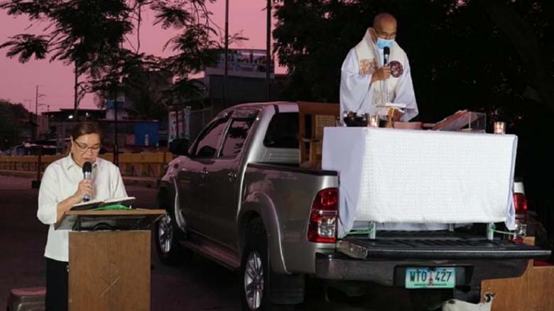 Filipino priest celebrates Masses on a pickup truck