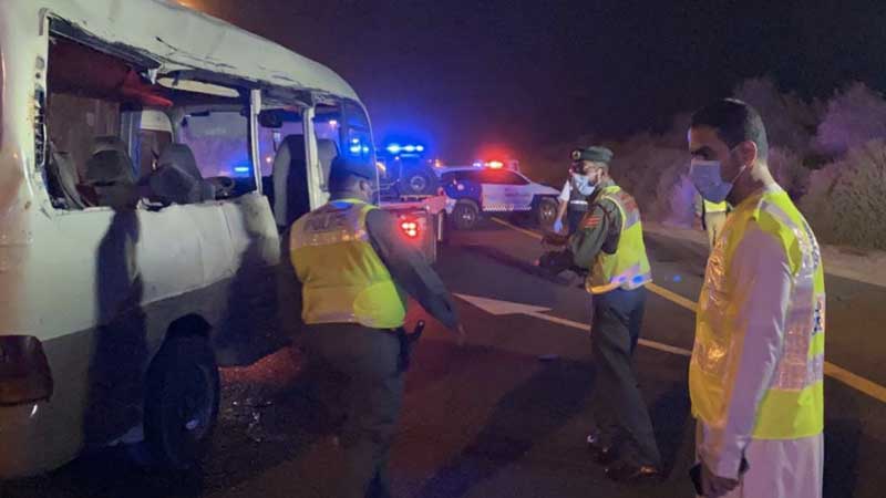 Emirates Road bus and truck crash kills 4, injures 11