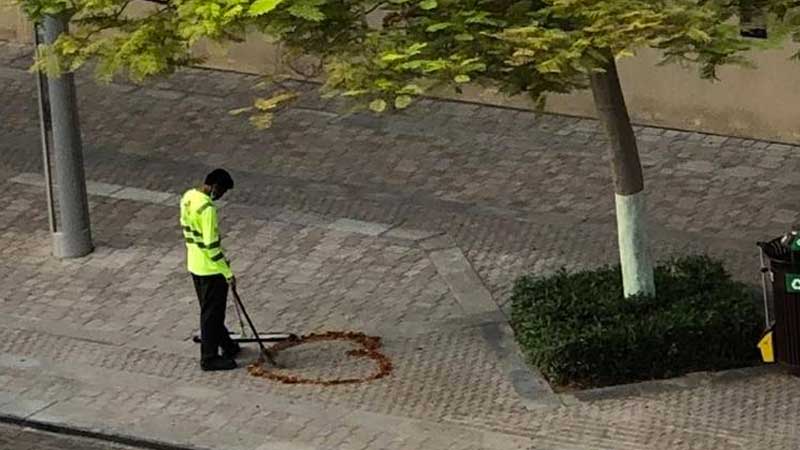 Dubai street cleaner who drew heart on pavement becomes Instagram sensation