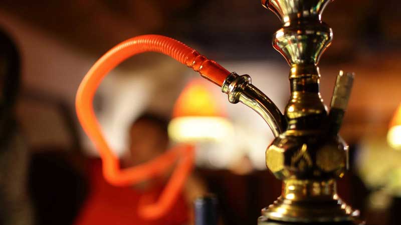 Dubai resumes shisha service in cafes