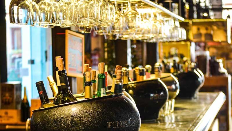 MMI removes 30% tax, license fee on alcoholic beverages across Dubai