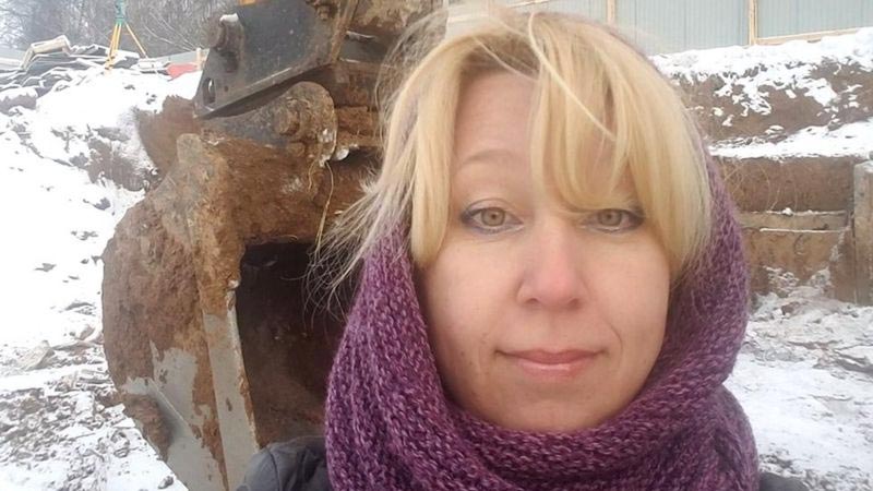 Russian editor dies after setting herself on fire